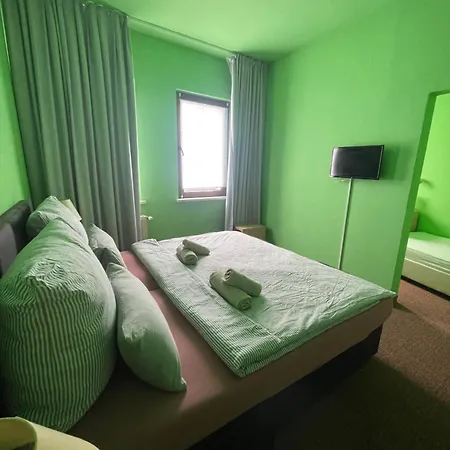 Neue Pfefferkiste Hostel