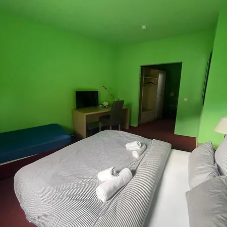 Hostel Neue Pfefferkiste *